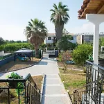 Summer Dreams Digeliotika Villa *